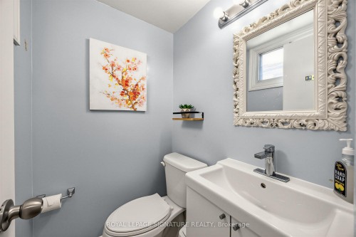 7258 Vernor Drive, Mississauga, ON - Indoor Photo Showing Bathroom