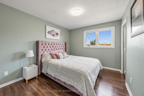 7258 Vernor Drive, Mississauga, ON - Indoor Photo Showing Bedroom