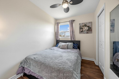 7258 Vernor Drive, Mississauga, ON - Indoor Photo Showing Bedroom