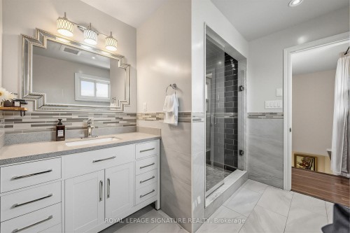 7258 Vernor Drive, Mississauga, ON - Indoor Photo Showing Bathroom
