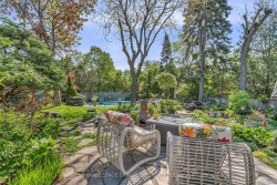 14 Squirewood Road Toronto, ON M2J 4T3