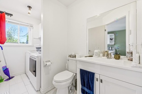Salle d'eau - 3239 Rue Miquelon, Brossard, QC - Indoor Photo Showing Bathroom