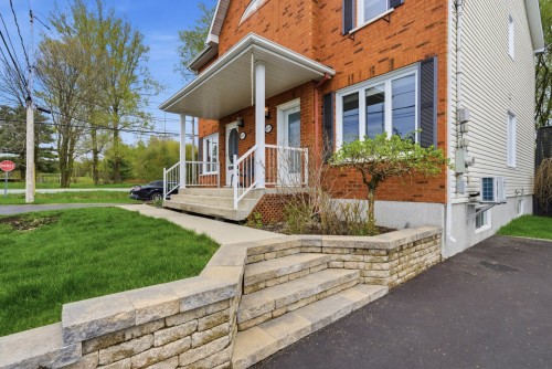 Front of Structure - 825 Carré Jean-Pierre-Beaudry, Acton Vale, QC - Outdoor