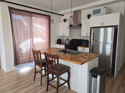 Kitchen - 204-94 Rue St-Louis, Saint-Eustache, QC 