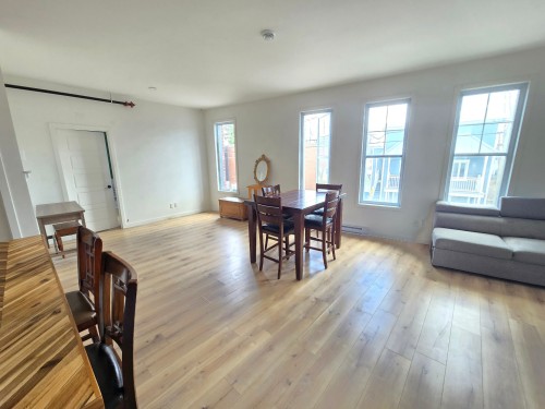 Interior - 204-94 Rue St-Louis, Saint-Eustache, QC 