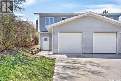 546 21st STREET E Prince Albert, SK S6V 1M4