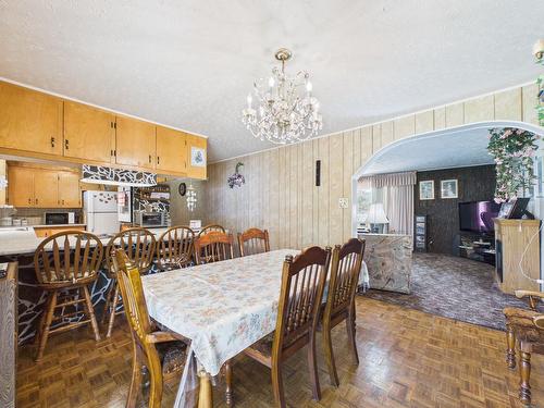 8489 Hwy 95A, Kimberley, BC - Indoor Photo Showing Dining Room
