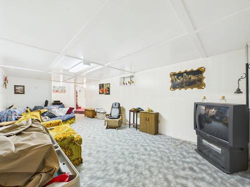 8489 Hwy 95A, Kimberley, BC - Indoor