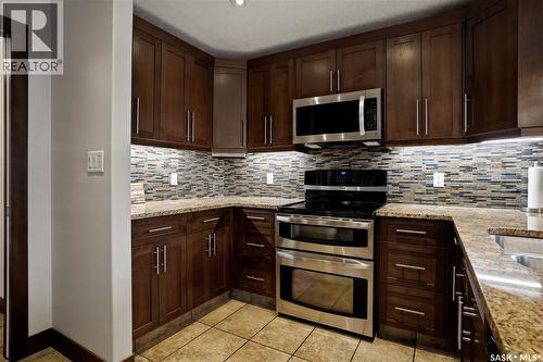 8034 Fairways West Drive, Regina, SK - Indoor Photo Showing Kitchen