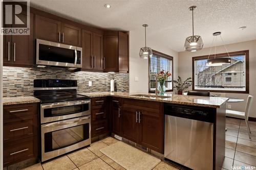 8034 Fairways West Drive, Regina, SK - Indoor Photo Showing Kitchen With Upgraded Kitchen