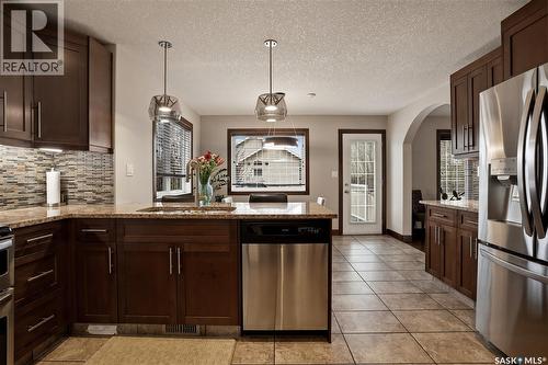 8034 Fairways West Drive, Regina, SK - Indoor Photo Showing Kitchen With Stainless Steel Kitchen With Upgraded Kitchen