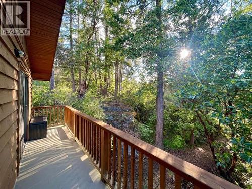 4108 Highway 101, Powell River, BC - Outdoor