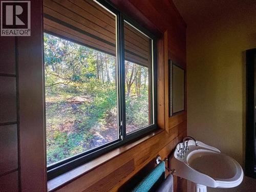 4108 Highway 101, Powell River, BC - Indoor