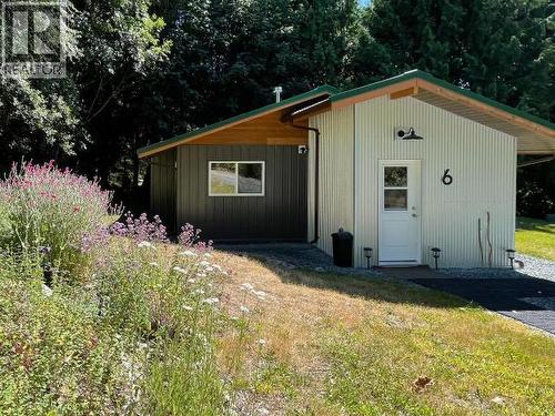 4108 Highway 101, Powell River, BC - Outdoor
