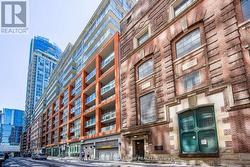 302 - 21 NELSON STREET Toronto, ON M5V 3H9