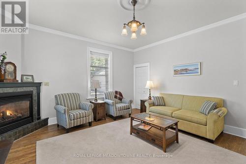 272 Pine Street, Milton, ON - Indoor Photo Showing Living Room With Fireplace