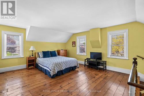 272 Pine Street, Milton, ON - Indoor Photo Showing Bedroom