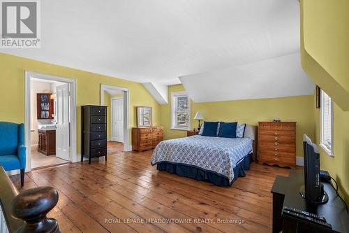 272 Pine Street, Milton, ON - Indoor Photo Showing Bedroom
