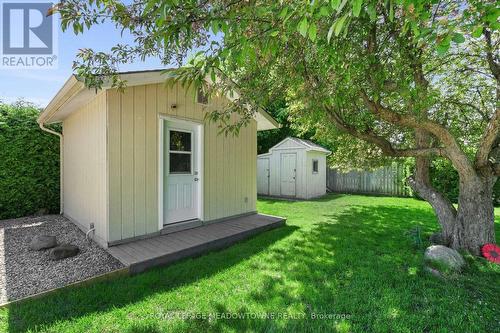 272 Pine Street, Milton, ON - Outdoor