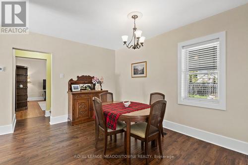 272 Pine Street, Milton, ON - Indoor Photo Showing Dining Room