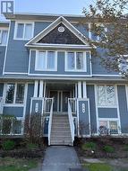 390 CROWNRIDGE DRIVE N Ottawa, ON K2M 3A4