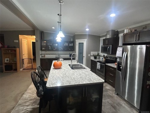 2550 Sooke River Rd, Sooke, BC 