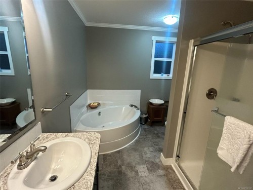 2550 Sooke River Rd, Sooke, BC 