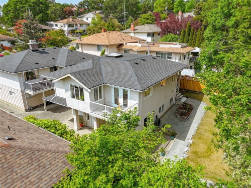 2651 Capital Hts  Victoria, BC V8T 3M1