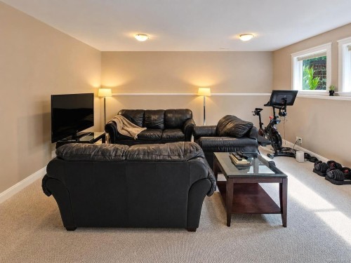 667 Nelson Rd, Campbell River, BC 