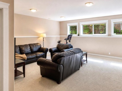 667 Nelson Rd, Campbell River, BC 