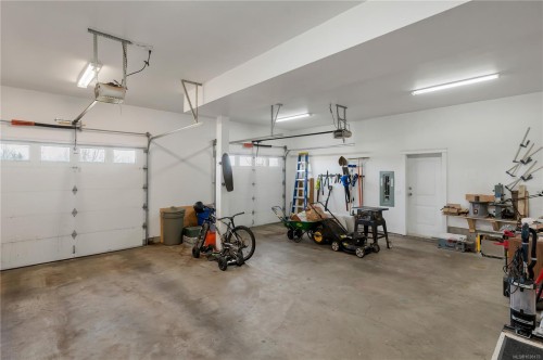 667 Nelson Rd, Campbell River, BC 