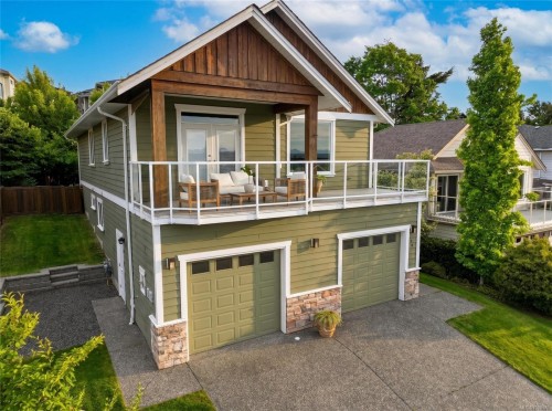667 Nelson Rd, Campbell River, BC 