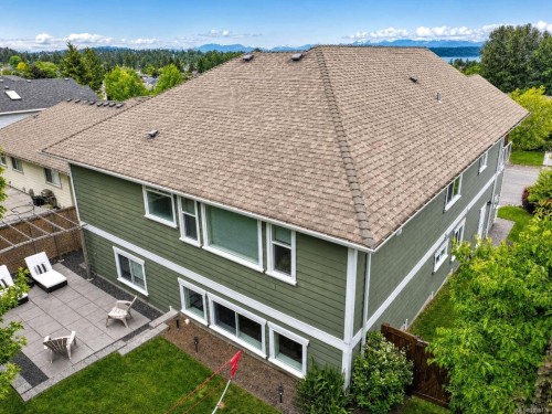 667 Nelson Rd, Campbell River, BC 
