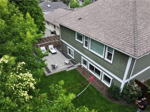 667 Nelson Rd, Campbell River, BC 