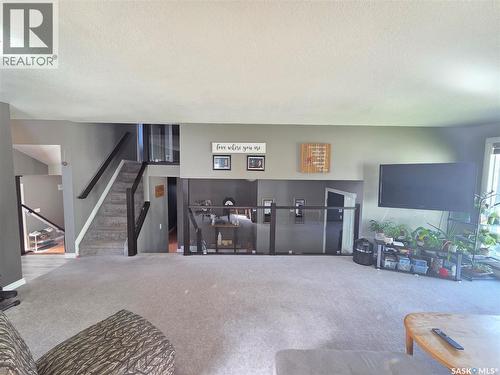 204 1St Street E, Carlyle, SK - Indoor