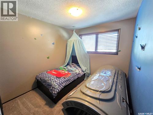204 1St Street E, Carlyle, SK - Indoor Photo Showing Bedroom