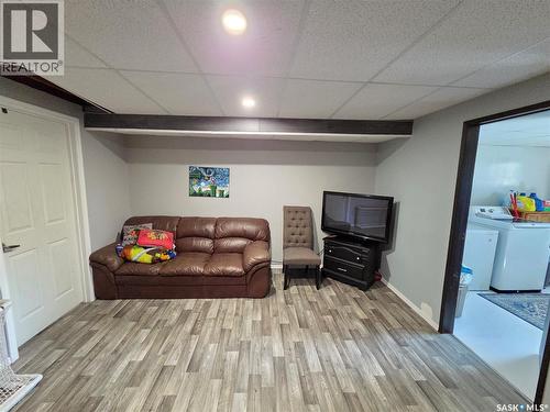 204 1St Street E, Carlyle, SK - Indoor