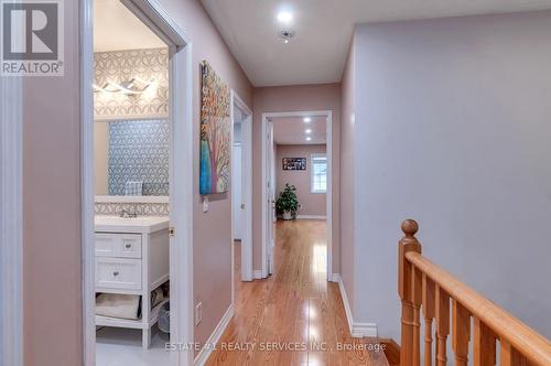 7448 Village Walk, Mississauga, ON - Indoor Photo Showing Other Room