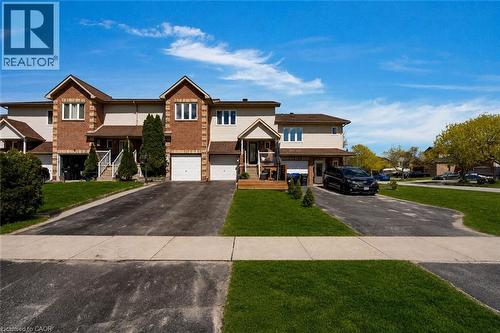4 Parkside Crescent, Angus, ON - Outdoor With Facade