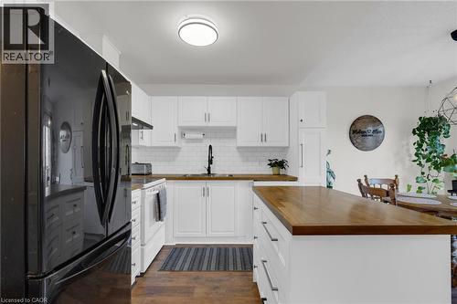 Refinished Backsplash - 4 Parkside Crescent, Angus, ON - Indoor Photo Showing Kitchen