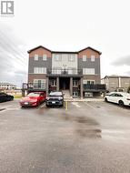 24 - 701 AMBERWING PRIVATE Ottawa, ON K4A 5G7
