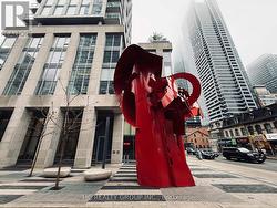 809 - 3 GLOUCESTER STREET  Toronto, ON M4Y 1Z4