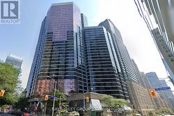 2213 - 1001 BAY STREET  Toronto, ON M5S 3A6
