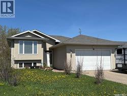 358 1st AVENUE W Melville, SK S0A 2P0