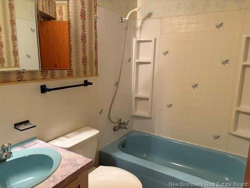 1091 James St, Bathurst, NB 