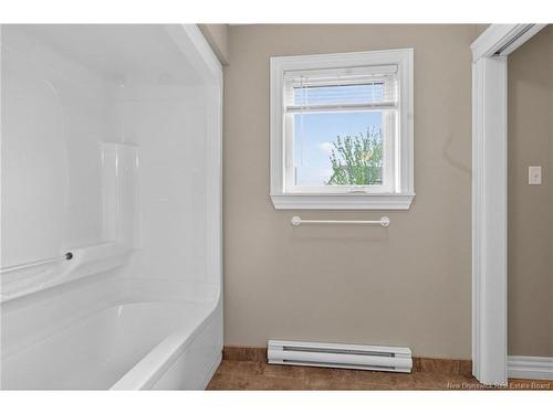 29 Falcon Dr, Moncton, NB 