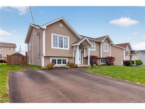 29 Falcon Dr, Moncton, NB 