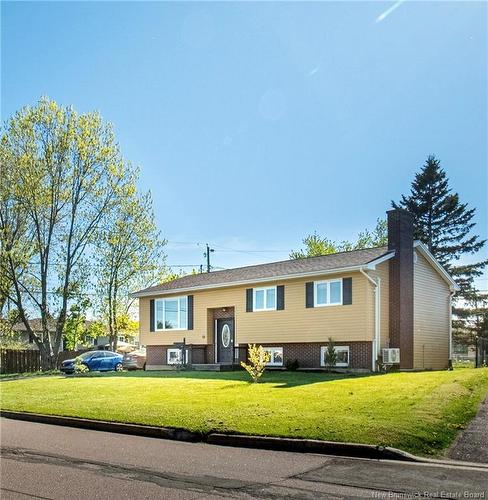 10 Hopper St, Moncton, NB 