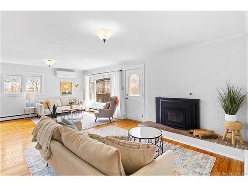 19 Forest Acres Crt, Fredericton, NB 