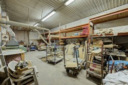 Garage - 